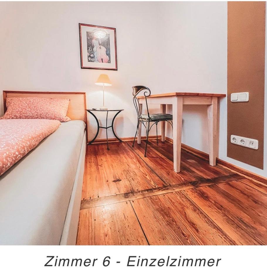 Hotel Weinstube Am Markt Gerolzhofen ภายนอก รูปภาพ