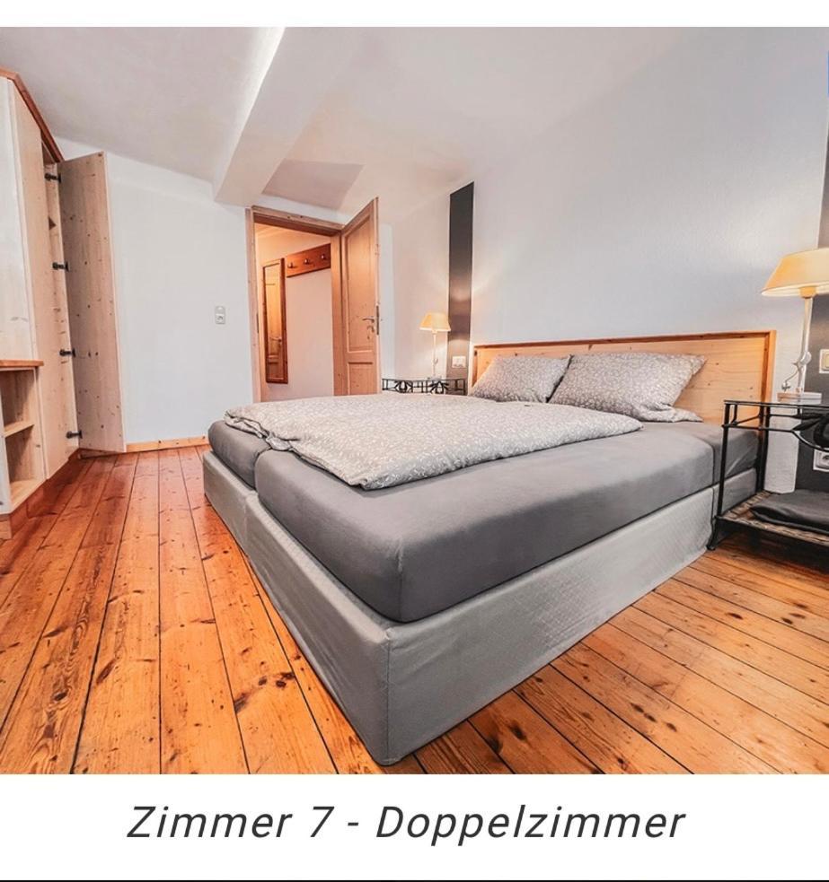 Hotel Weinstube Am Markt Gerolzhofen ภายนอก รูปภาพ