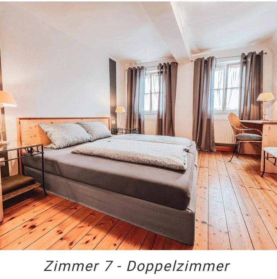 Hotel Weinstube Am Markt Gerolzhofen ภายนอก รูปภาพ